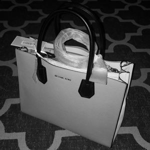 Michael Kors Tote
